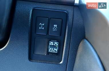 Внедорожник / Кроссовер Toyota Land Cruiser 2008 в 