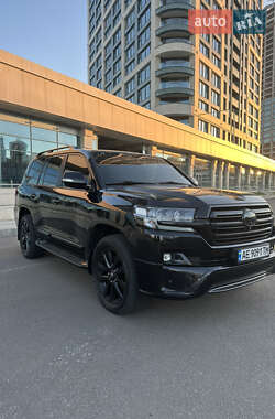 Позашляховик / Кросовер Toyota Land Cruiser 2017 в Дніпрі