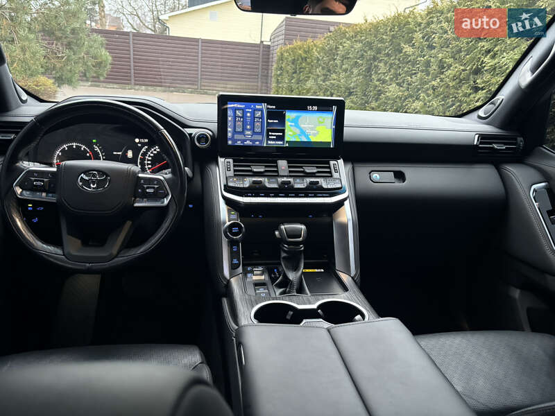 Внедорожник / Кроссовер Toyota Land Cruiser 2023 в Киеве