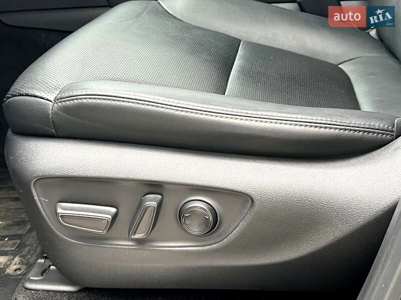 Позашляховик / Кросовер Toyota Land Cruiser 2021 в Києві