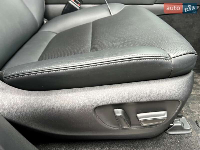 Позашляховик / Кросовер Toyota Land Cruiser 2021 в Києві