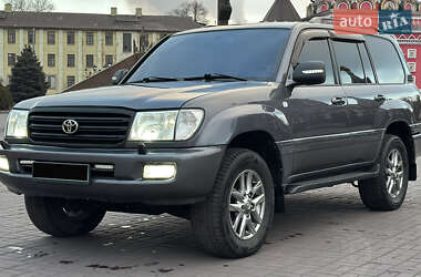 Внедорожник / Кроссовер Toyota Land Cruiser 2004 в Днепре