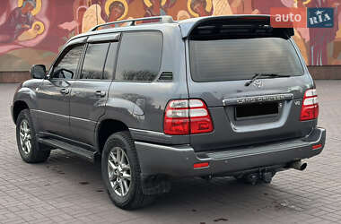 Внедорожник / Кроссовер Toyota Land Cruiser 2004 в Днепре