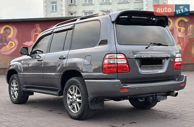 Внедорожник / Кроссовер Toyota Land Cruiser 2004 в Днепре