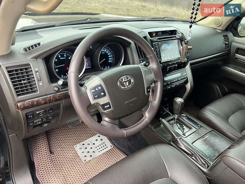 Внедорожник / Кроссовер Toyota Land Cruiser 2007 в Полтаве