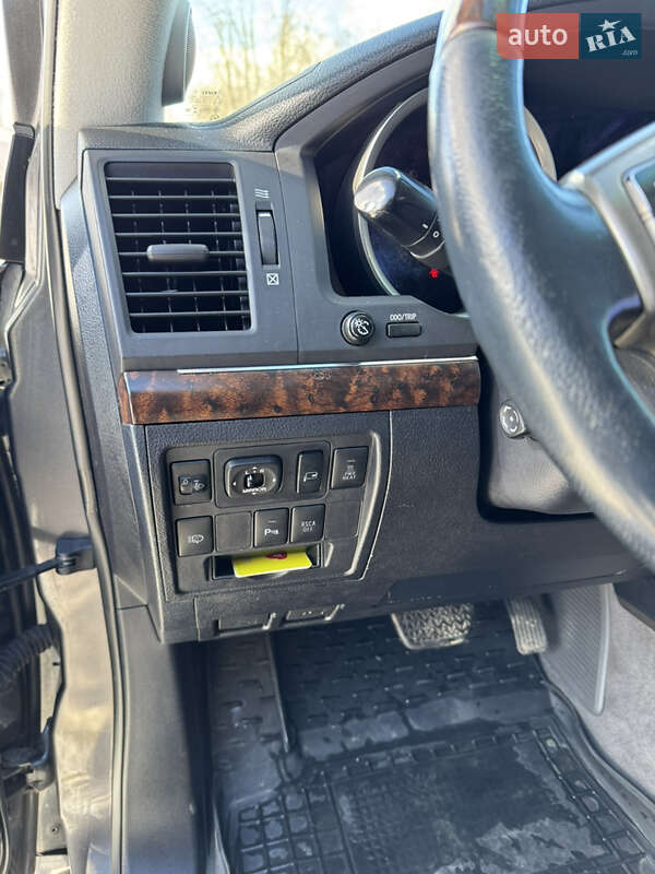 Внедорожник / Кроссовер Toyota Land Cruiser 2010 в Тернополе