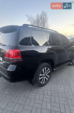 Внедорожник / Кроссовер Toyota Land Cruiser 2008 в 
