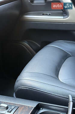 Внедорожник / Кроссовер Toyota Land Cruiser 2011 в 