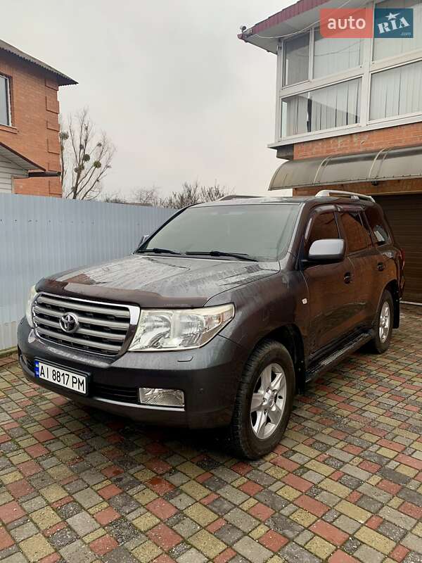 Внедорожник / Кроссовер Toyota Land Cruiser 2010 в Вышгороде