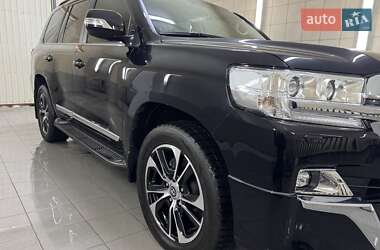 Позашляховик / Кросовер Toyota Land Cruiser 2021 в 
