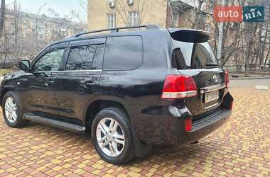 Внедорожник / Кроссовер Toyota Land Cruiser 2008 в 