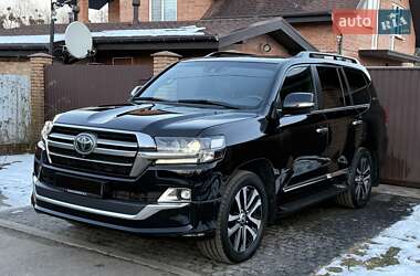 Внедорожник / Кроссовер Toyota Land Cruiser 2019 в Киеве