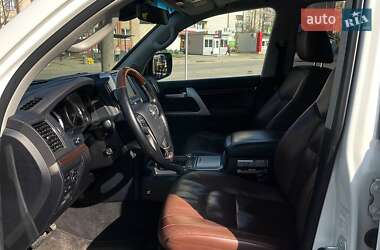 Внедорожник / Кроссовер Toyota Land Cruiser 2019 в 