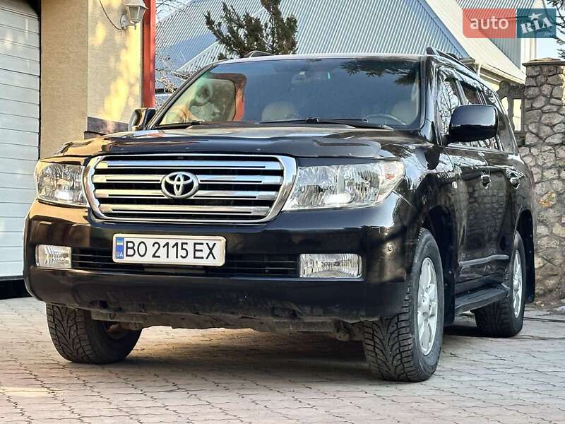 Позашляховик / Кросовер Toyota Land Cruiser 2010 в Тернополі