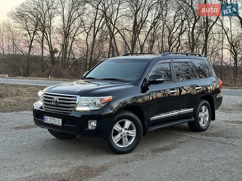 Toyota Land Cruiser 2012