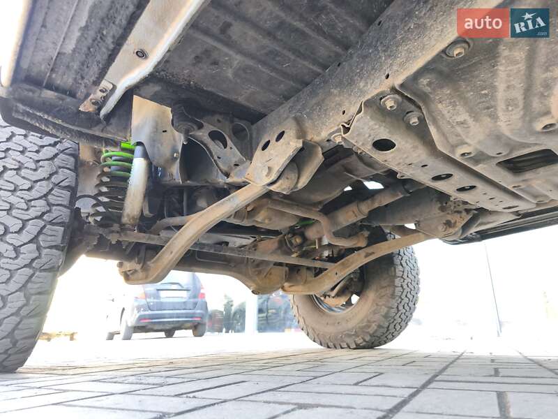 Позашляховик / Кросовер Toyota Land Cruiser 1994 в Дніпрі