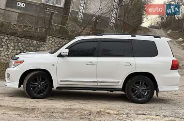 Внедорожник / Кроссовер Toyota Land Cruiser 2011 в Тернополе