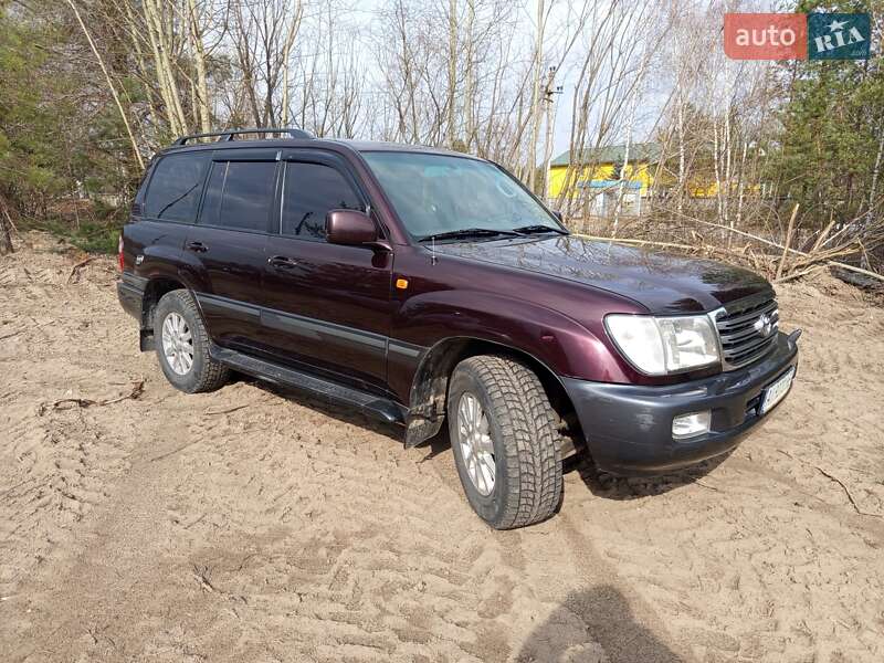 Позашляховик / Кросовер Toyota Land Cruiser 2004 в Києві