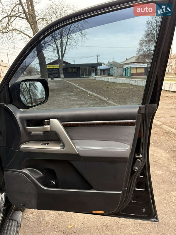 Позашляховик / Кросовер Toyota Land Cruiser 2010 в Конотопі