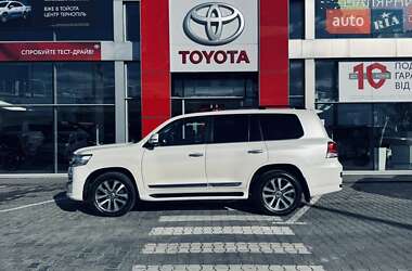 Внедорожник / Кроссовер Toyota Land Cruiser 2019 в 