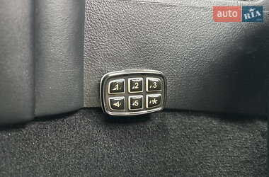 Внедорожник / Кроссовер Toyota Land Cruiser 2019 в 