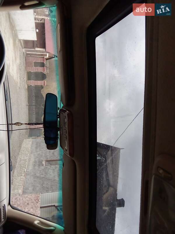 Внедорожник / Кроссовер Toyota Land Cruiser 1998 в Лазещине