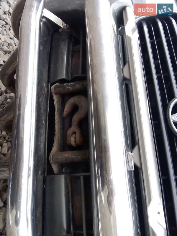 Внедорожник / Кроссовер Toyota Land Cruiser 1998 в Лазещине