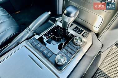Внедорожник / Кроссовер Toyota Land Cruiser 2019 в 