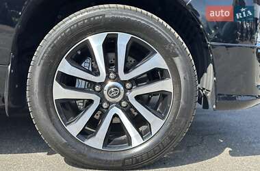 Внедорожник / Кроссовер Toyota Land Cruiser 2019 в 