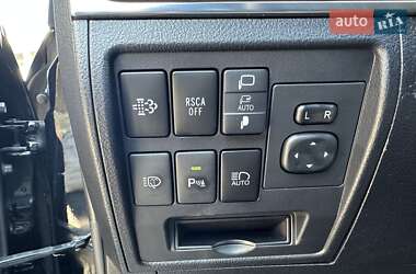 Внедорожник / Кроссовер Toyota Land Cruiser 2019 в 