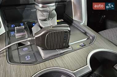 Позашляховик / Кросовер Toyota Land Cruiser 2024 в 