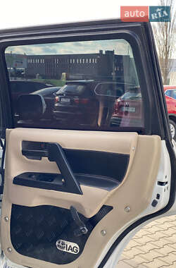 Внедорожник / Кроссовер Toyota Land Cruiser 2014 в 