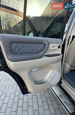 Позашляховик / Кросовер Toyota Land Cruiser 2005 в 