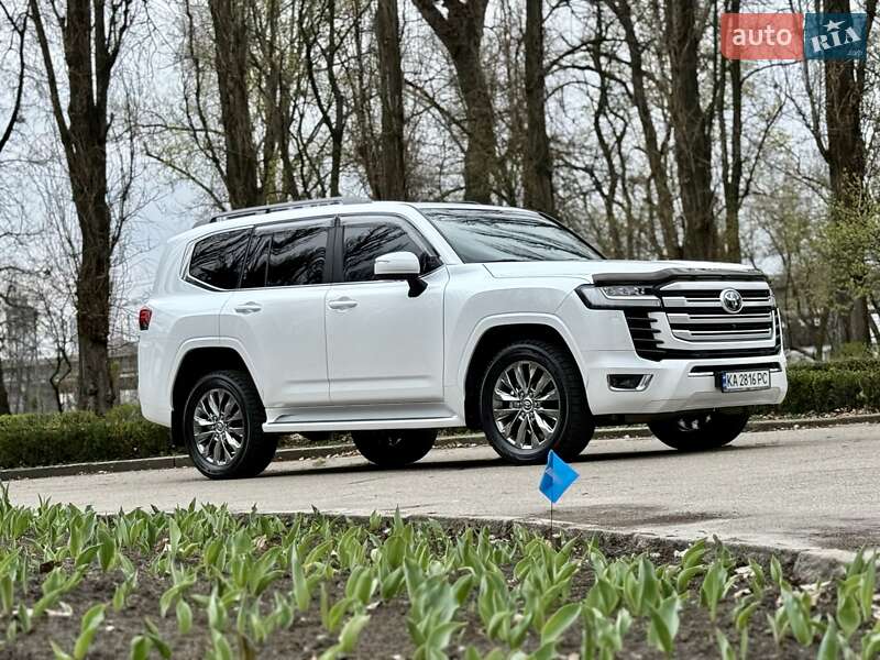 Позашляховик / Кросовер Toyota Land Cruiser 2023 в 