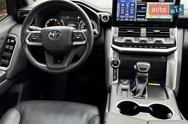 Позашляховик / Кросовер Toyota Land Cruiser 2023 в 