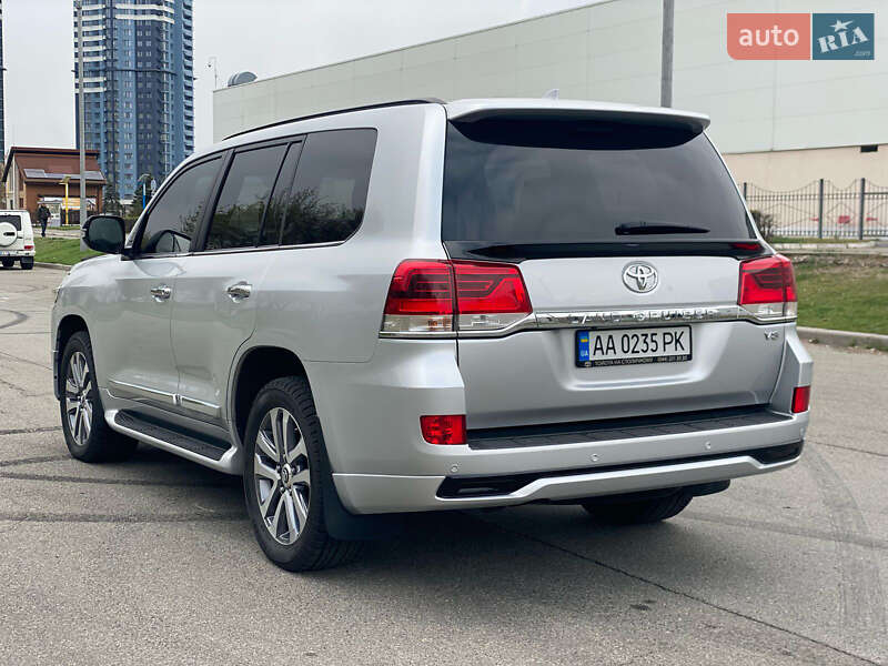 Внедорожник / Кроссовер Toyota Land Cruiser 2016 в Киеве