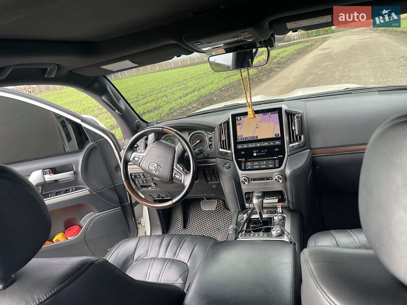 Внедорожник / Кроссовер Toyota Land Cruiser 2020 в Сумах