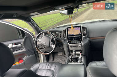 Внедорожник / Кроссовер Toyota Land Cruiser 2020 в 