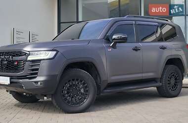 Позашляховик / Кросовер Toyota Land Cruiser 2022 в 