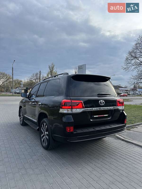 Внедорожник / Кроссовер Toyota Land Cruiser 2020 в Киеве