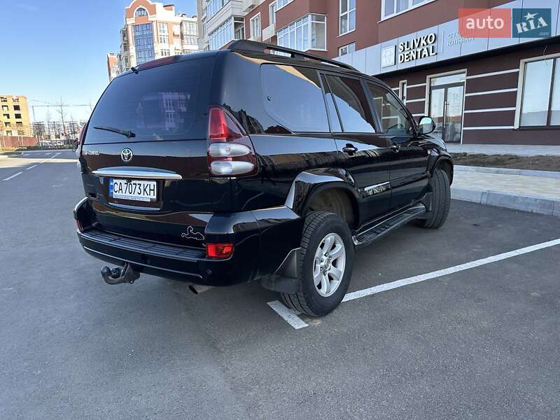 Внедорожник / Кроссовер Toyota Land Cruiser 2007 в Умани