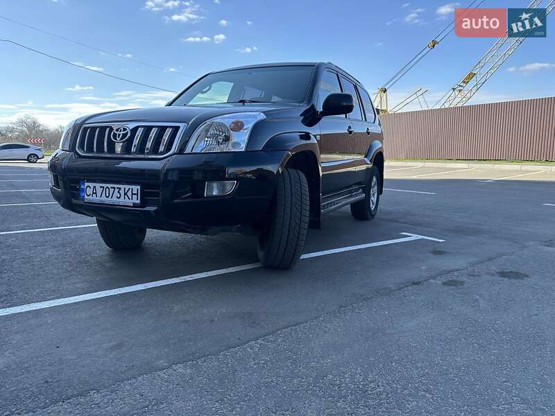 Внедорожник / Кроссовер Toyota Land Cruiser 2007 в Умани