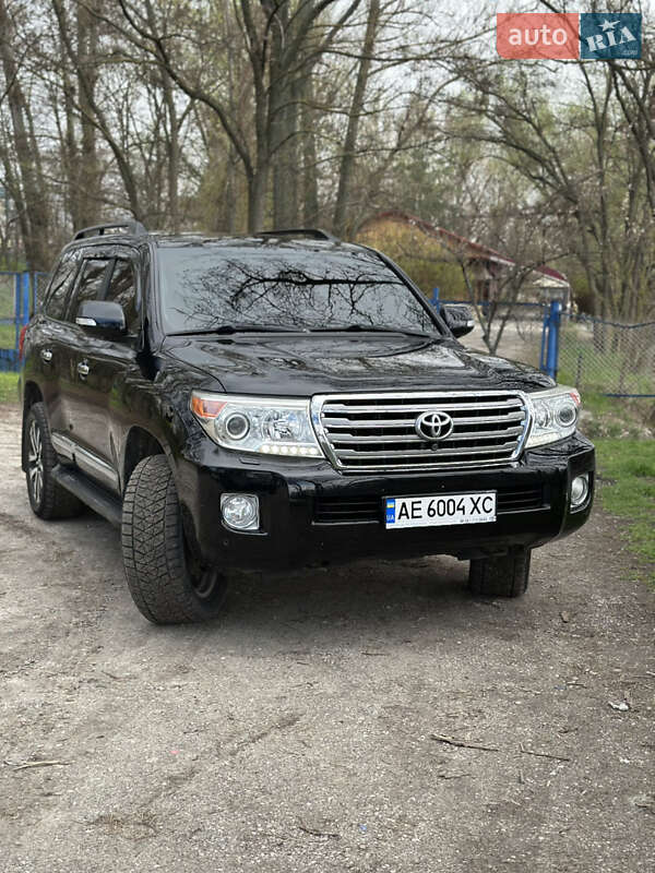 Внедорожник / Кроссовер Toyota Land Cruiser 2012 в 