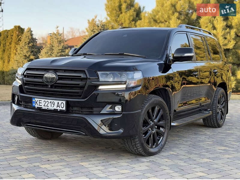 Внедорожник / Кроссовер Toyota Land Cruiser 2017 в Днепре