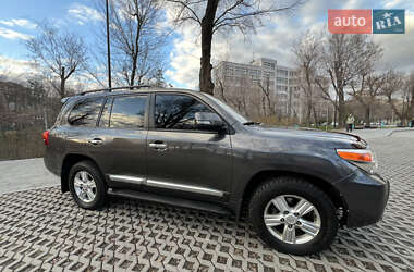 Внедорожник / Кроссовер Toyota Land Cruiser 2013 в 