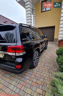 Позашляховик / Кросовер Toyota Land Cruiser 2019 в 