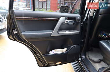 Внедорожник / Кроссовер Toyota Land Cruiser 2012 в 