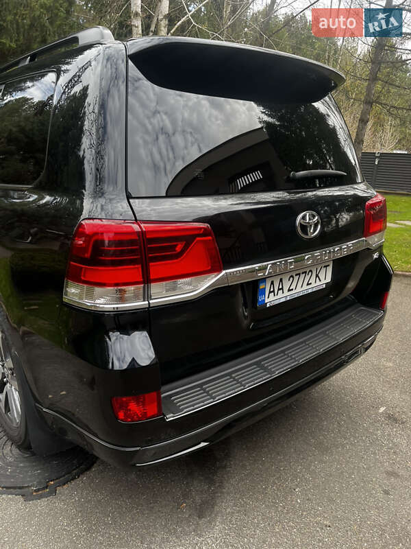 Внедорожник / Кроссовер Toyota Land Cruiser 2016 в Киеве