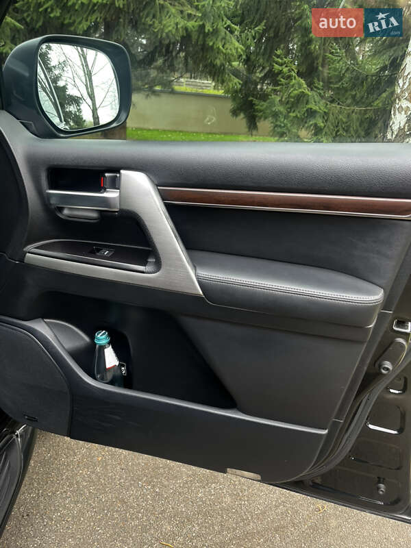 Внедорожник / Кроссовер Toyota Land Cruiser 2016 в Киеве