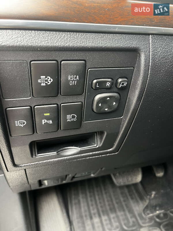 Внедорожник / Кроссовер Toyota Land Cruiser 2016 в Киеве